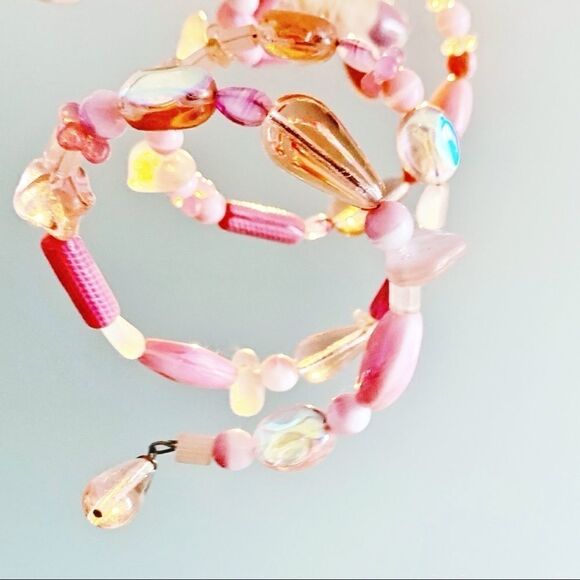 Vtg Pink rose antique pressed-molded textured glass multi bead wrap bracelet - Picture 6 of 8